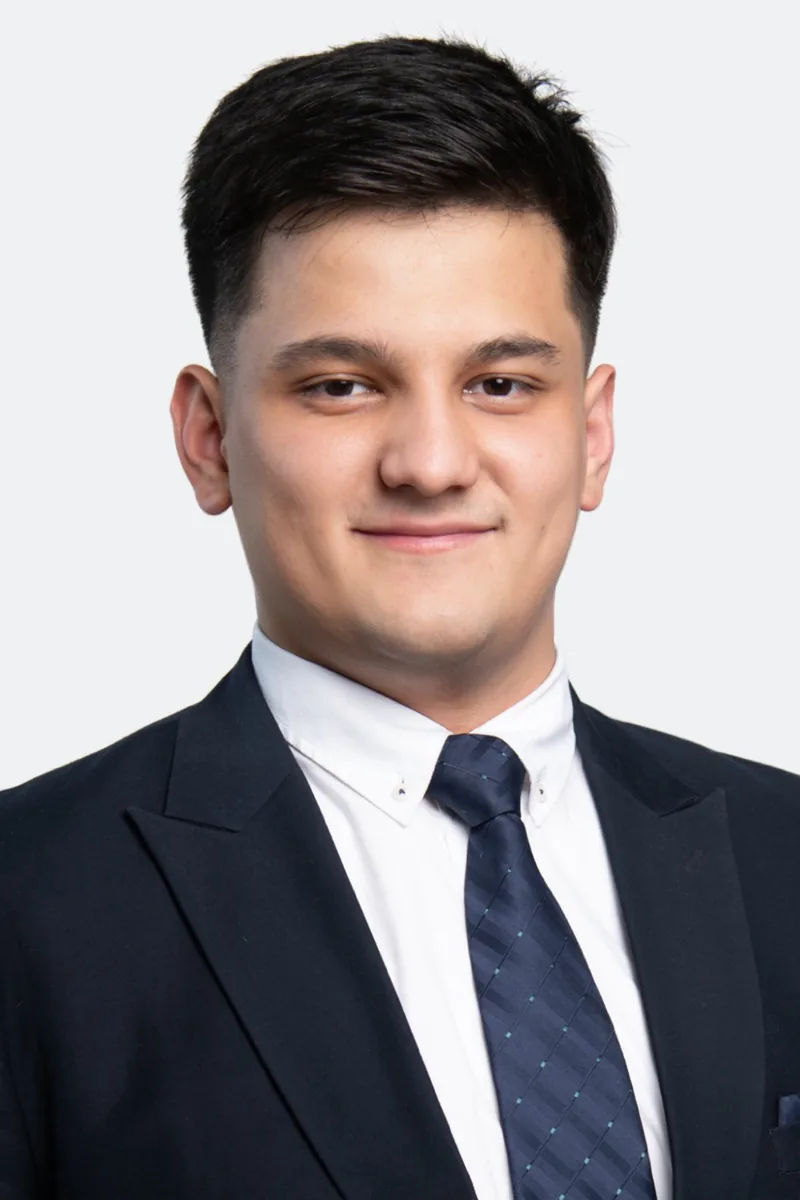 Хусанбек Эргашев